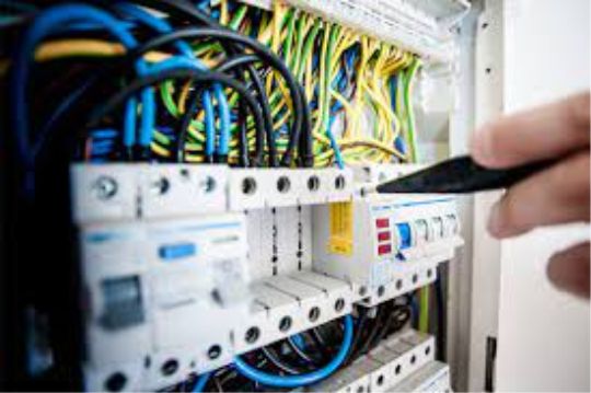 ELECTRICISTA QUINLAN - Electricista - Urgencias 24 Hs en Ciudad de Mendoza y Alrededores