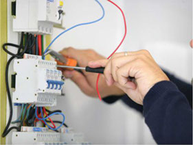 ELECTRICISTA QUINLAN - Electricista - Urgencias 24 Hs en Ciudad de Mendoza y Alrededores